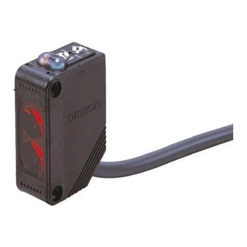 Фотоэлектрический датчик Omron E3Z-D82