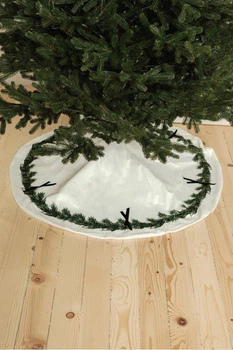 Новогодний декоративный ковер под елку белый
