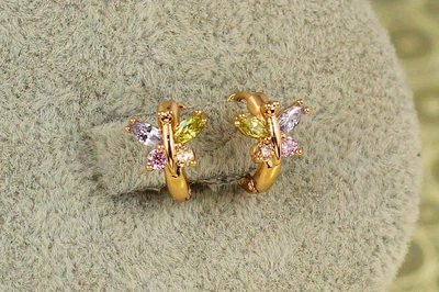 Серьги детские Xuping Jewelry бабочка с разноцветными камнями 1 см золотистые