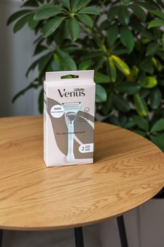 Станок для інтимних зон Gillette Venus Satin Care (1 ручка + 2 змінних картриджа)