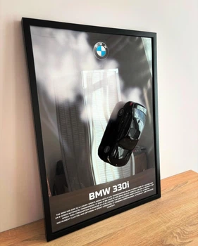 Картина сувенир с масштабной моделью автомобиля BMW 330I G20 металл дерево рамка 50x70см