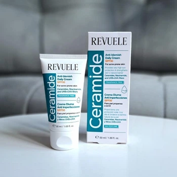 Дневной крем против пигментных пятен Revuele Ceramide Anti-Blemish Daily Face Cream For Acne-Prone Skin SPF50, 50 мл