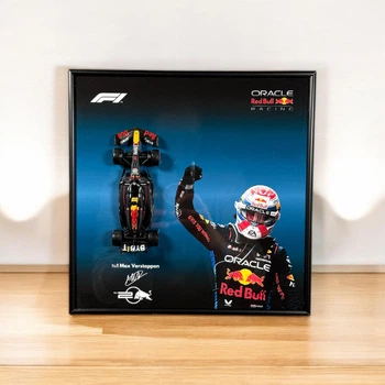 АРТ Рамка 2в1 на Стіну або Полицю 25x25см з моделью Bburago F1 Red Bull RB20 Сезон 2024 Season Model Car Масштаб 1/43 #1 Max Verstappen Ред Бул / Формула 1 / Type - B