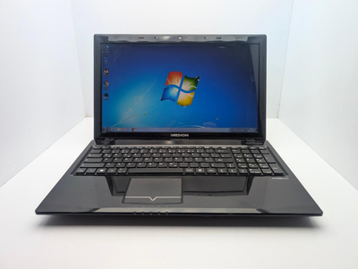 Ноутбук Medion Akoya E6315/AMD E-450/6GB-DDR3/SSD-128GB/AMD Radeon Graphics/15.6 HD LED Б/В