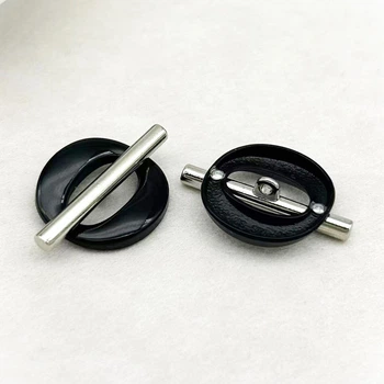 Пуговица Oval stripe LuxFabric на ножке металл 32х22,5 мм 1 шт. Серебристый/Черный (ПВ3222о06)