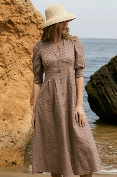 Коричневое платье из прошвы XXL-3XL