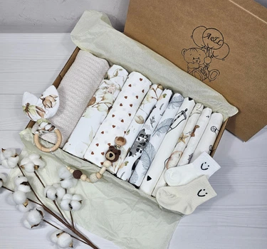 Набор для новорожденного: плед, пеленки и грызунок a.l.babybox Хлопок
