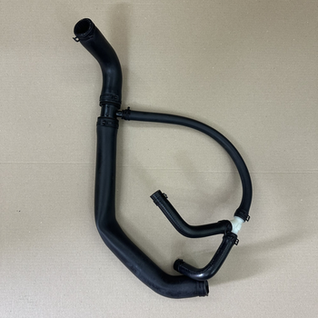 Патрубок радиатора нижний Dodge Durango 3,6, Jeep Grand Cherokee 3,6 2016-2025 68244092AB