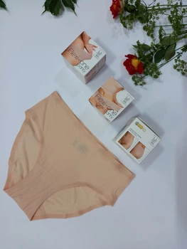 Жіночі трусики Julimex Flexi 2XL - 5XL бежеві безшовні