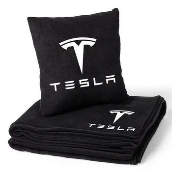 Плед и подушка в авто с вышитым логотипом TESLA черный флис 260г/м2 размер M
