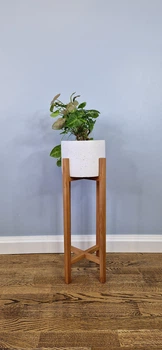 Підставка під вазон з дерева в натуральному кольорі покрита олією WoodDecor висока