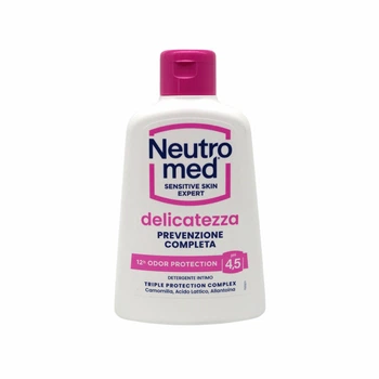 Средство для интимной гигиены деликатное Neutromed "Ромашка" pH 4,5 200 мл