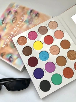 Набор теней для век Morphe X Maddie Ziegler Imagination на 20 оттенков