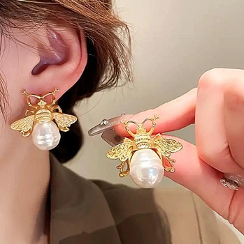 Серьги бижутерия Пчелки с большими бусинами Бело-золотые