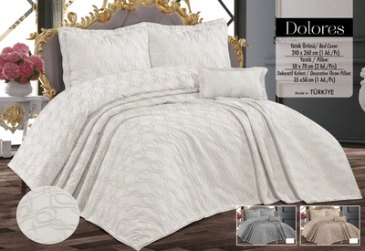 Жаккардовое покрывало с наволочками Dolores Cream 240 x 260 см