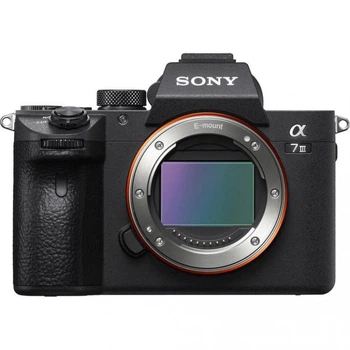 Беззеркальный Sony Alpha A7 III Body (ILCE7M3B.CEC)