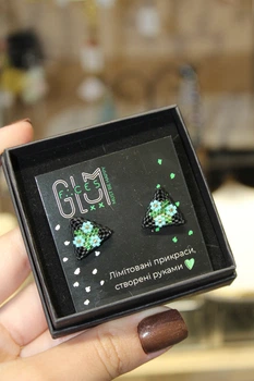 Сережки-пусети епоксидна смола квіти блакитні ручна робота гіпоалергенні легкі