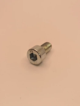 Винт М8х16 под шестигранник DIN 912
