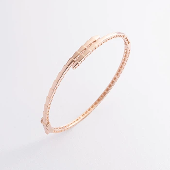 Жорсткий браслет "Змія" у червоному золоті б05619 18 Онікс 18