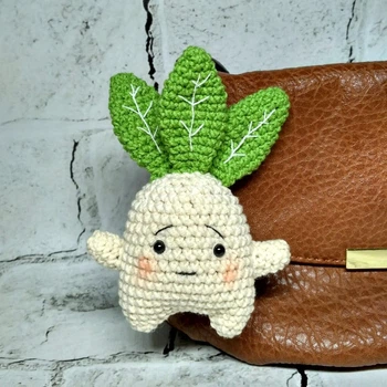 Брелок Мандрагора іграшка в'язана ручної роботи Hand Made амігурумі 12х6 см Бежевий 202-86