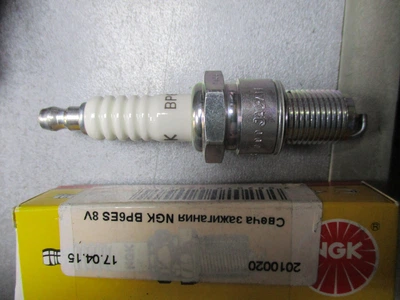 Свеча зажигания NGK BP6ES DAEWOO 8V