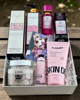 Подарунковий набір косметики No Brand в стилі Dior Miss Dior Cherie Blooming Bouquet 5 в 1 ver.02
