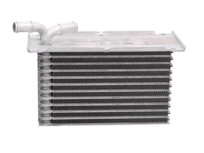Интеркулер NISSENS 96470 Skoda Fabia, Yeti, Rapid, Roomster; Audi A4, A1, A3; Volkswagen Golf, Caddy, Jetta, Polo, Tiguan, Passat; Seat Leon, Ibiza 03F145749C, 03F145749B, 03C145749B