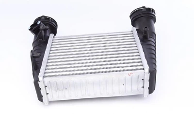 Интеркулер NRF 30147A Volkswagen Passat; Skoda Superb 3B0145805E, 3B0145805H, 3B0145805M