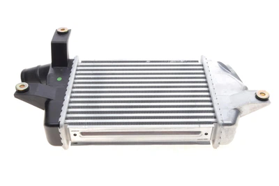 Радіатор інтеркулера Mitsubiahi L200/Pajero Sport 2.5D 05- 30366 NRF