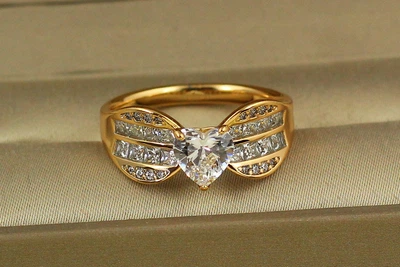 Кольцо Xuping Jewelry аристократка р 20 золотистое