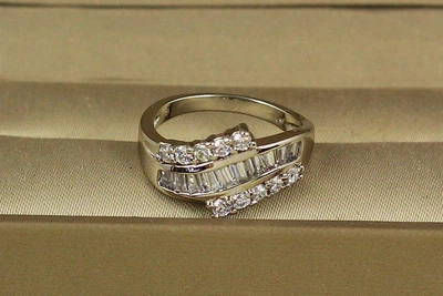 Кольцо Xuping Jewelry басня 11 мм р 16 серебристое