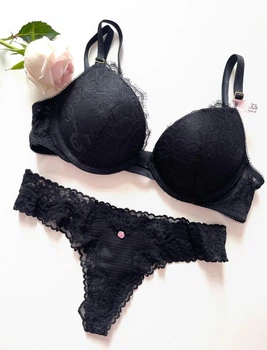 Комплект Victoria's Secret Rose Lace Push up Bra and Cotton Shadow Stripe Lace-Waist Thong Panty размер 34B+S