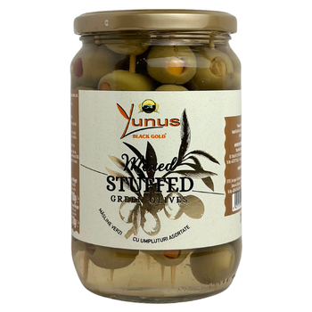 Оливки Yunus Mixed Stuffed Green olives фаршированные на шпажках 700 г