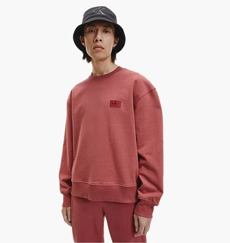 Кофта мужская Calvin Klein Shrunken Badge Crew Neck Terracotta Tile L Бордовий J30J321544