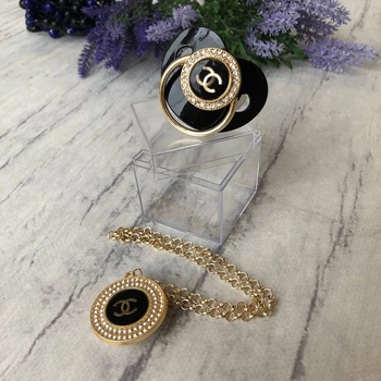 Комплект пустушка соска з утримувачем зі стразами Chanel чорна