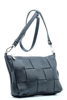 Сумка женская из натуральной кожи средняя ARTiS Bags 1764 703 Черная