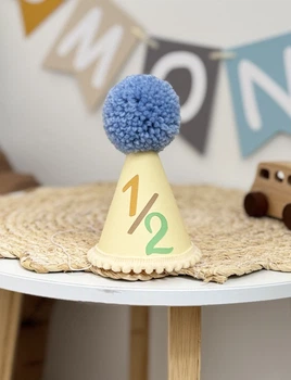Дитячий ковпачок на святкування півроку різнокольоровий HeyBaby