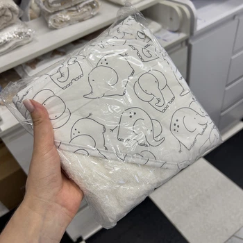Полотенце-уголок детский Baby Comfort Слоники 75*75 см