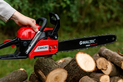 Бензопила ланцюгова бензинова Maltec Cut 5700W 5.7л.с професійна пила для дому дачі з довгою шиною, легкі бензопили