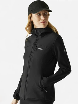 Куртка демісезонна з капюшоном жіноча Softshell Regatta Women's Ossek RWL285-800 38 Чорна (5063516145103)