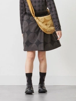 Дитячі теплі шорти-спідниця для дівчинки Uniqlo 70025657 134 см Чорні (1159805013)