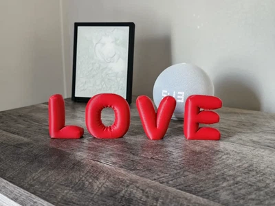Об'ємні декоративні букви "LOVE". Aivory
