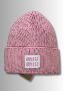 Вязаная шапка бини с резиновой нашивкой Miu One-size Розовый