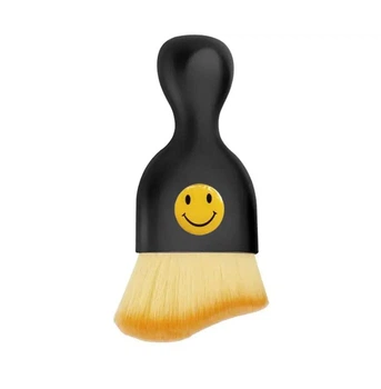 Щетка с логотипом Smile для чистки салона автомобиля