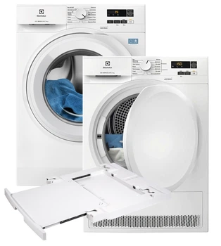Пральна машина повногабаритна Electrolux EW6F1481U + Сушильна машина Electrolux EW6D171YU + Сполучна планка з висувною полицею Electrolux E1WYHSK2 (комплект)