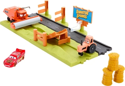 Игровой набор Mattel Disney Pixar Cars Frank Escape & Stunt Race