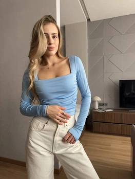 Эластичный женский топ с рукавом голубого цвета 35413 42/44
