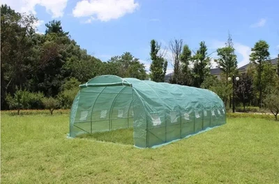 Усиленный парник-теплица тоннель 24 м² (3×8×2 м) с оцинкованным стальным каркасом Ø25 мм, армированной трёхслойной плёнкой PE 140 г/м² UV4, 16 вентиляционными окнами и входом на молнии