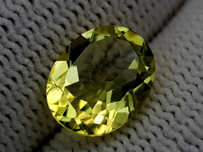 Натуральный природный Лимонный Кварц 2.41ct. 10 x 8 x 4mm
