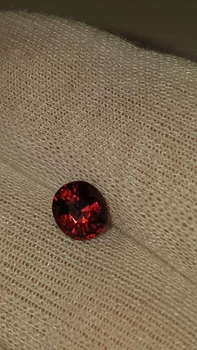 Натуральный Гранат Родолит 1.6Ct . 6.25 x 7.05 x 4.8mm